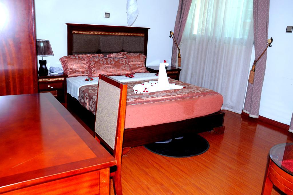 Addis Amba Hotel Багір-Дар Екстер'єр фото