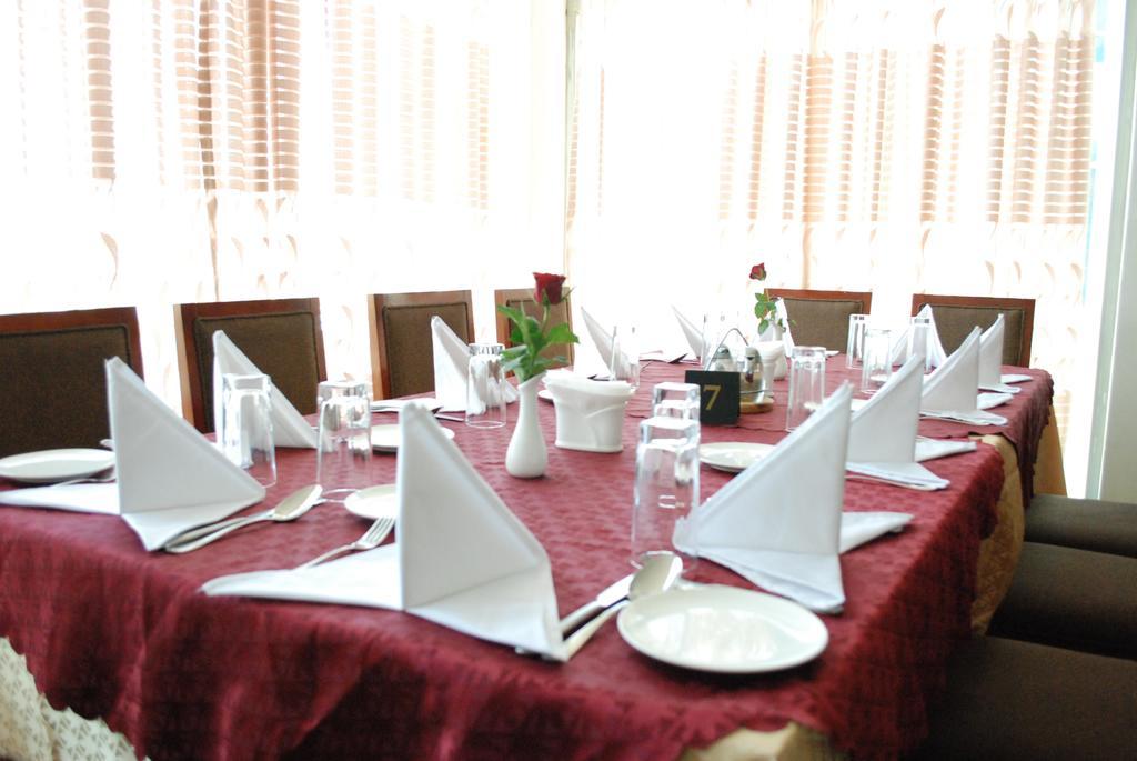 Addis Amba Hotel Багір-Дар Екстер'єр фото