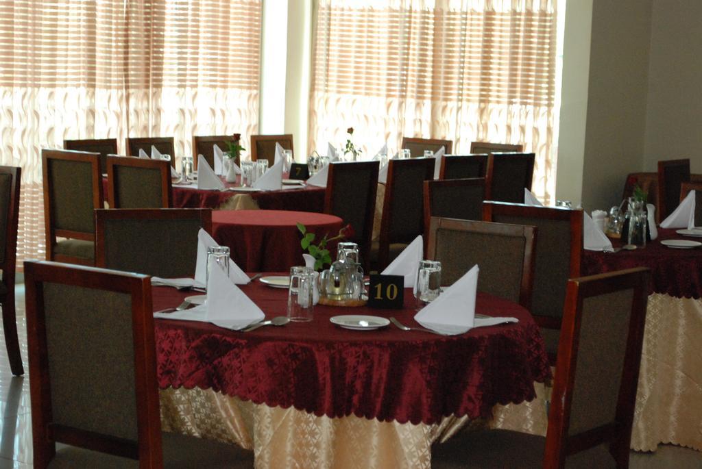 Addis Amba Hotel Багір-Дар Екстер'єр фото